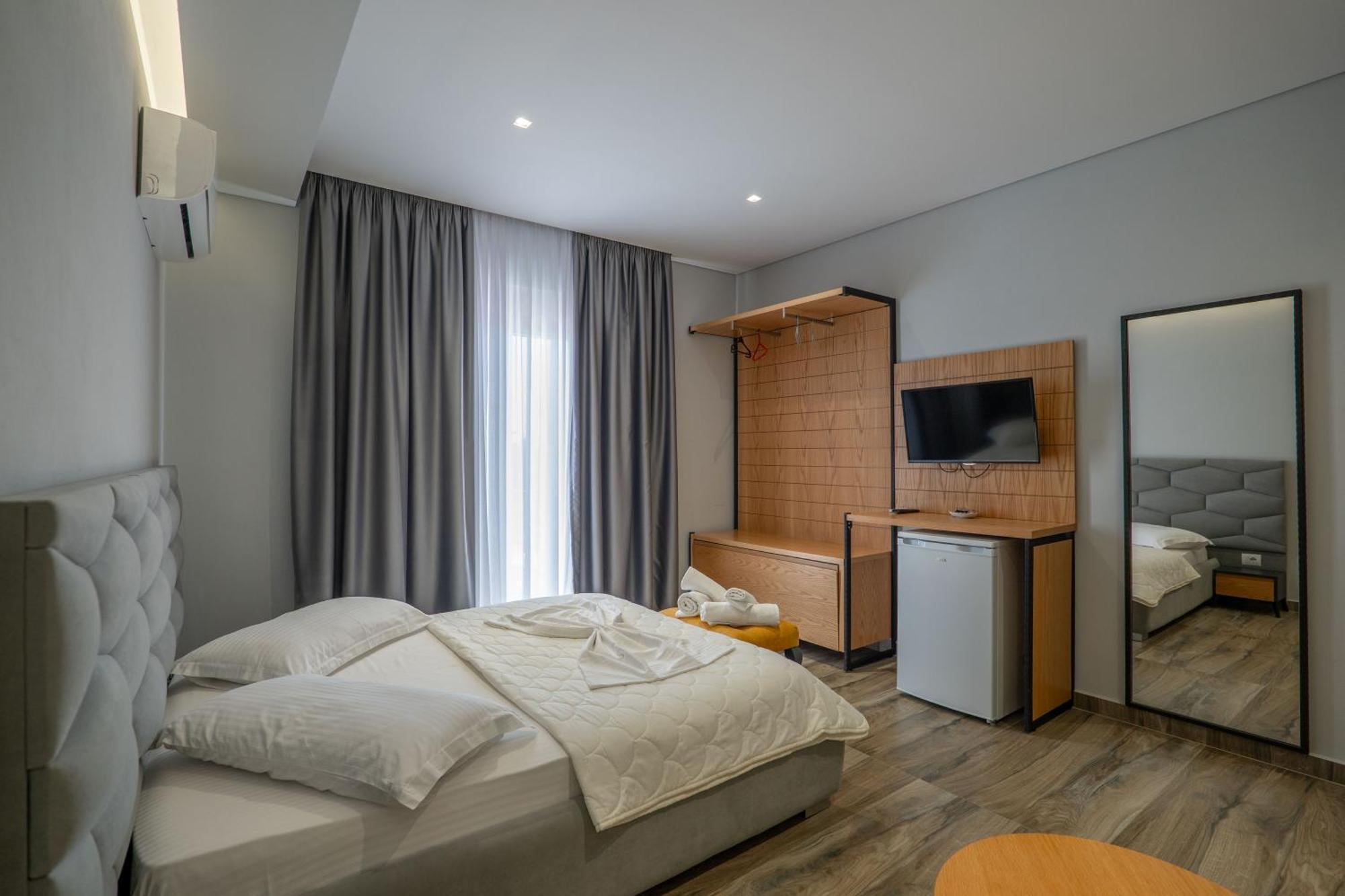 Sunkised Hotel Sarandë Eksteriør bilde