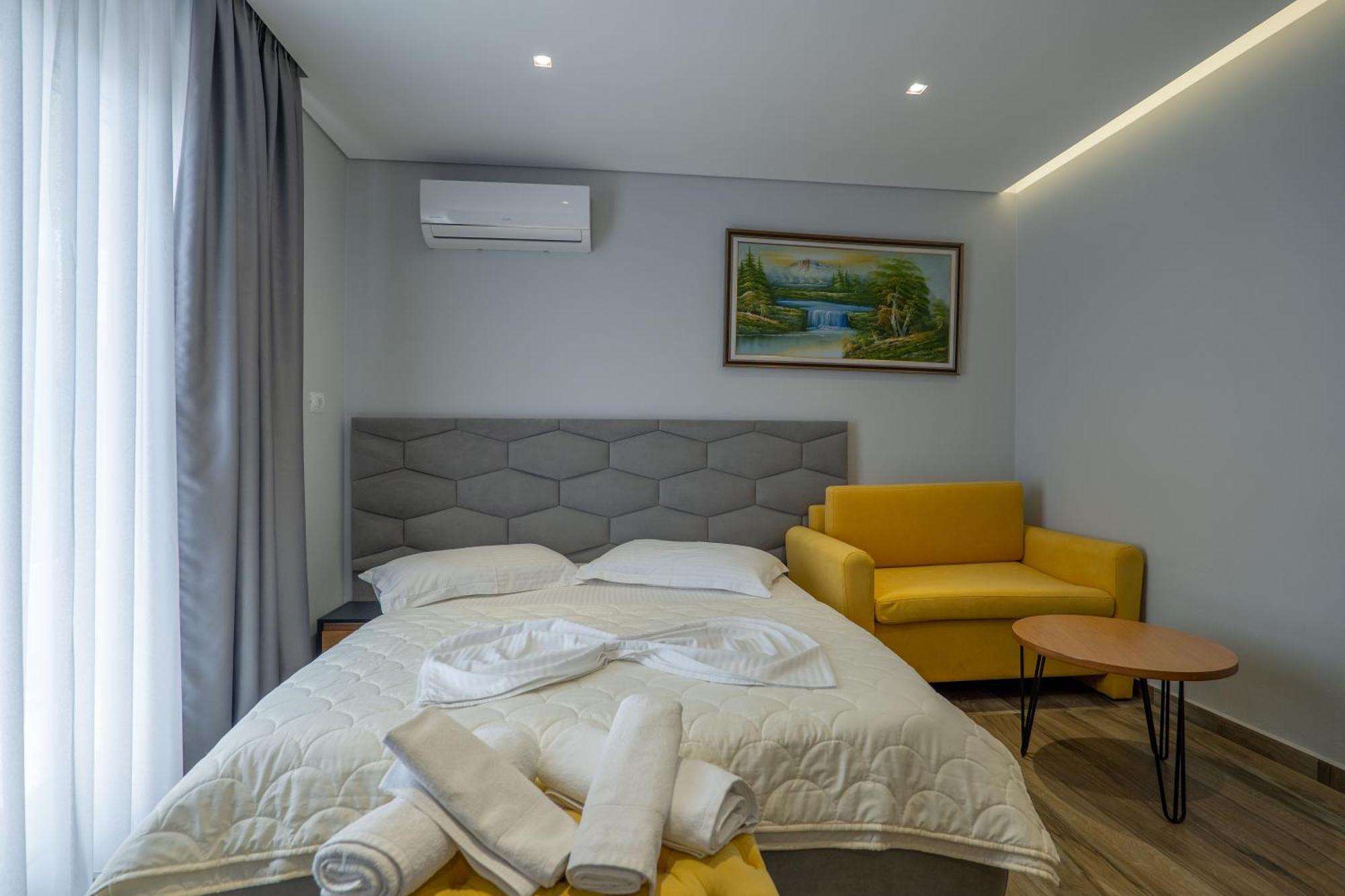 Sunkised Hotel Sarandë Eksteriør bilde