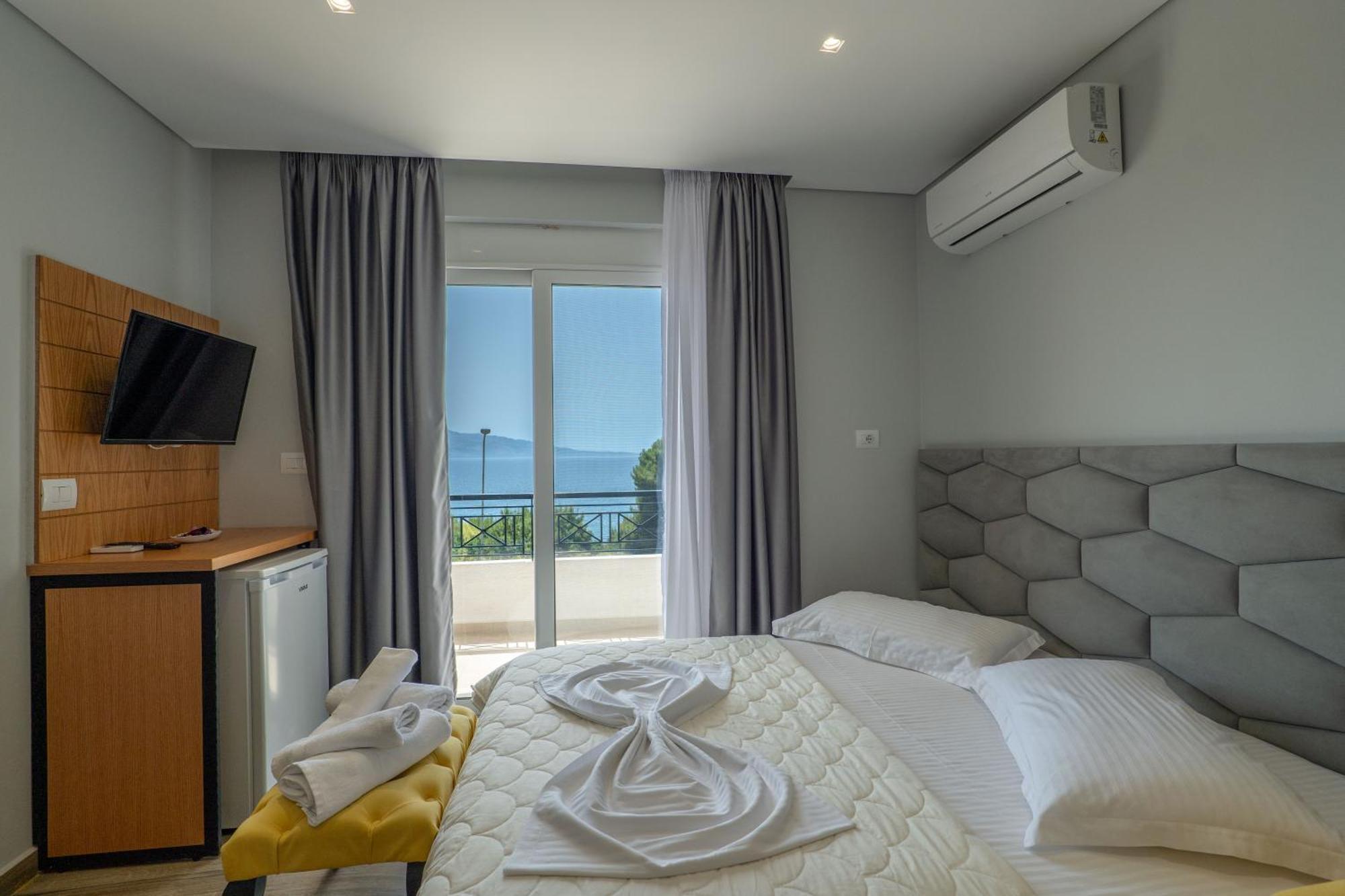 Sunkised Hotel Sarandë Eksteriør bilde