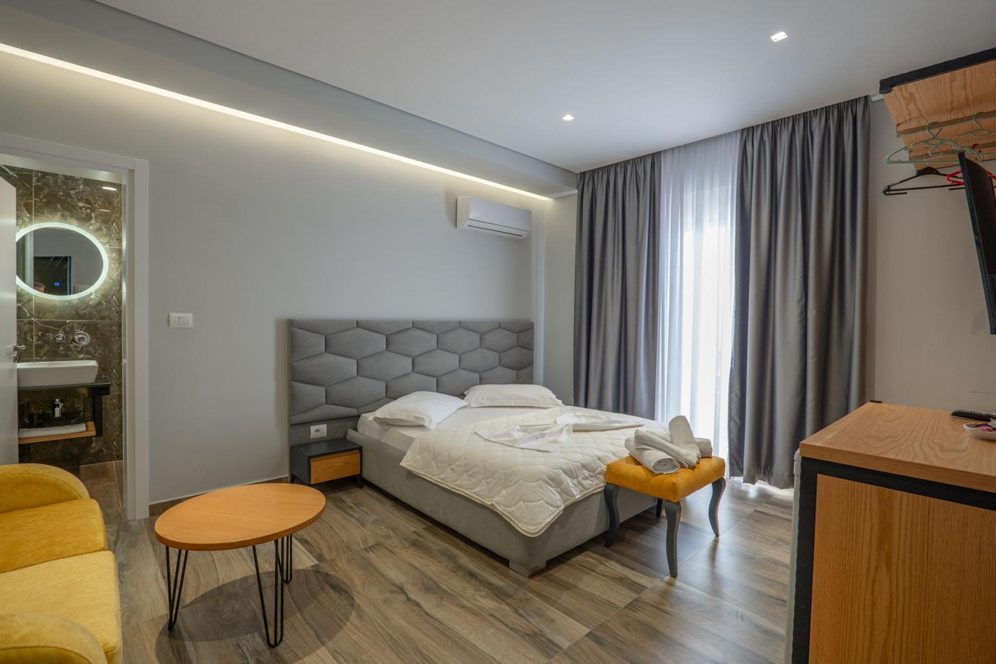 Sunkised Hotel Sarandë Eksteriør bilde