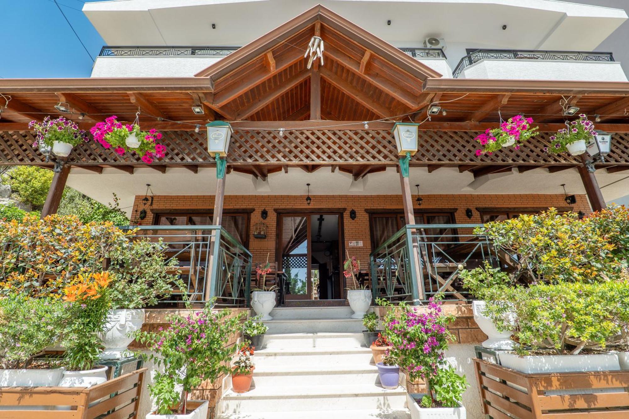 Sunkised Hotel Sarandë Eksteriør bilde