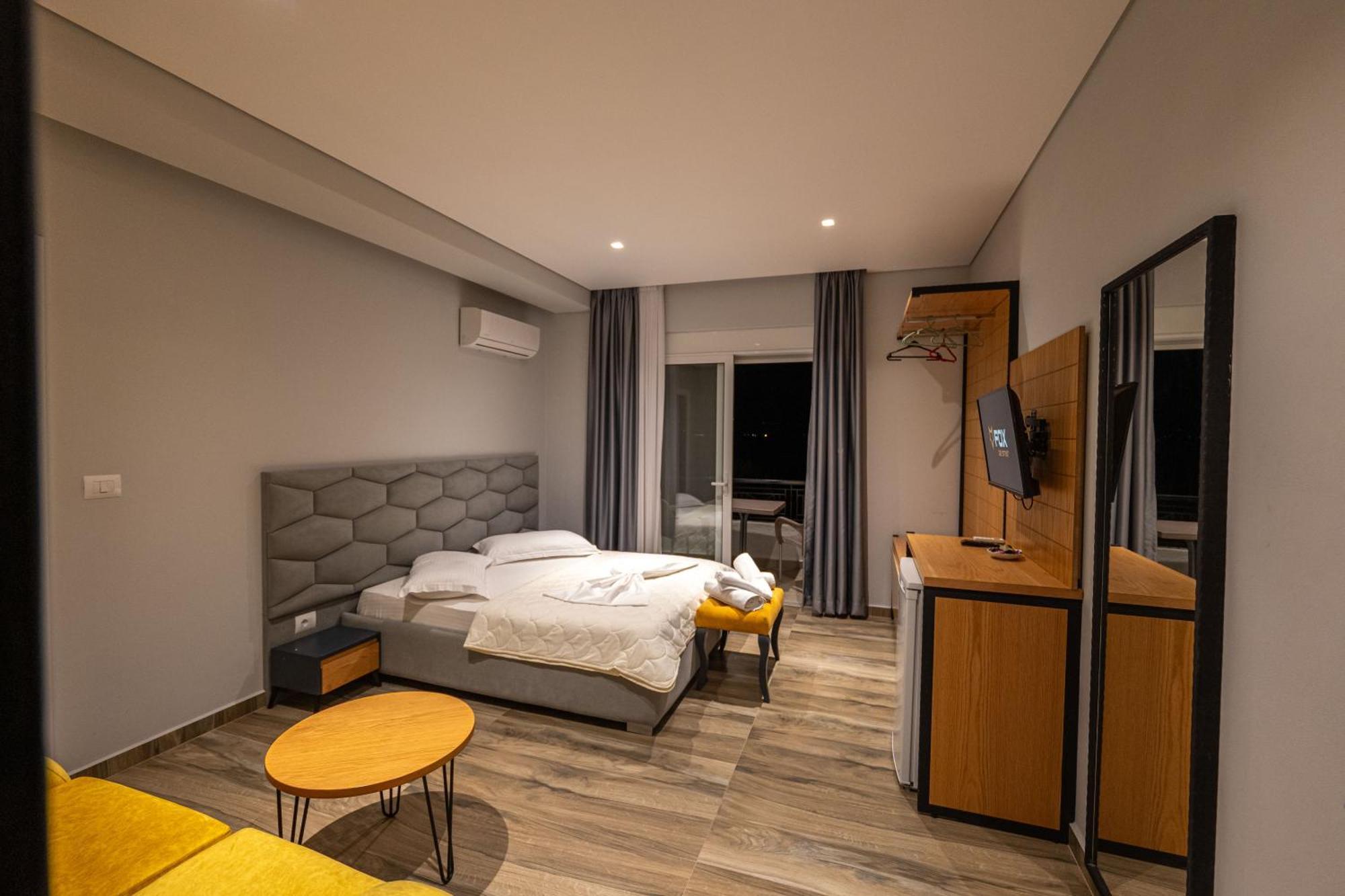 Sunkised Hotel Sarandë Eksteriør bilde