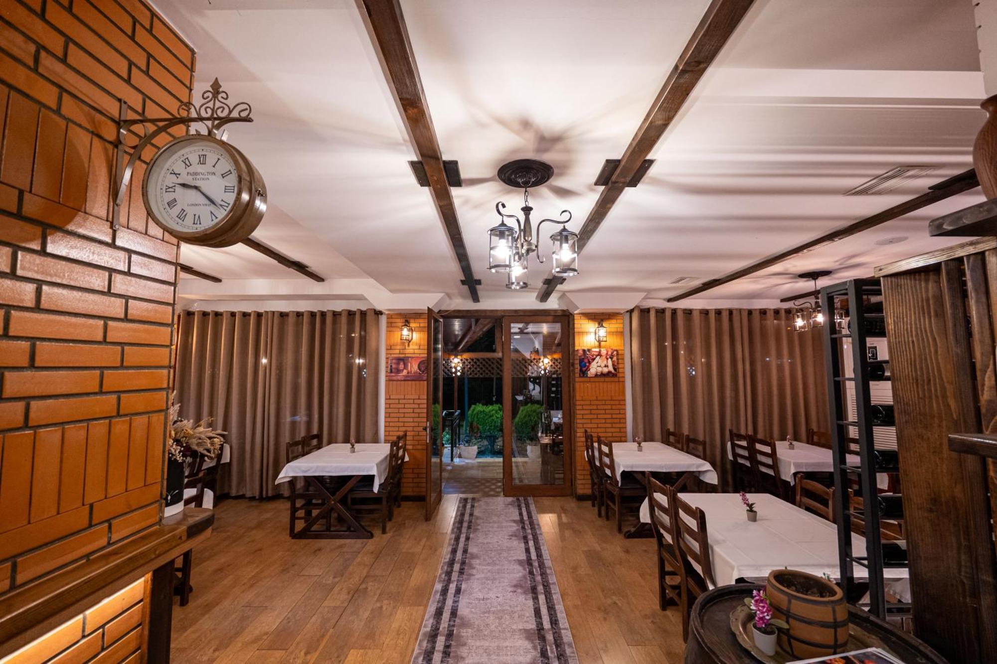 Sunkised Hotel Sarandë Eksteriør bilde