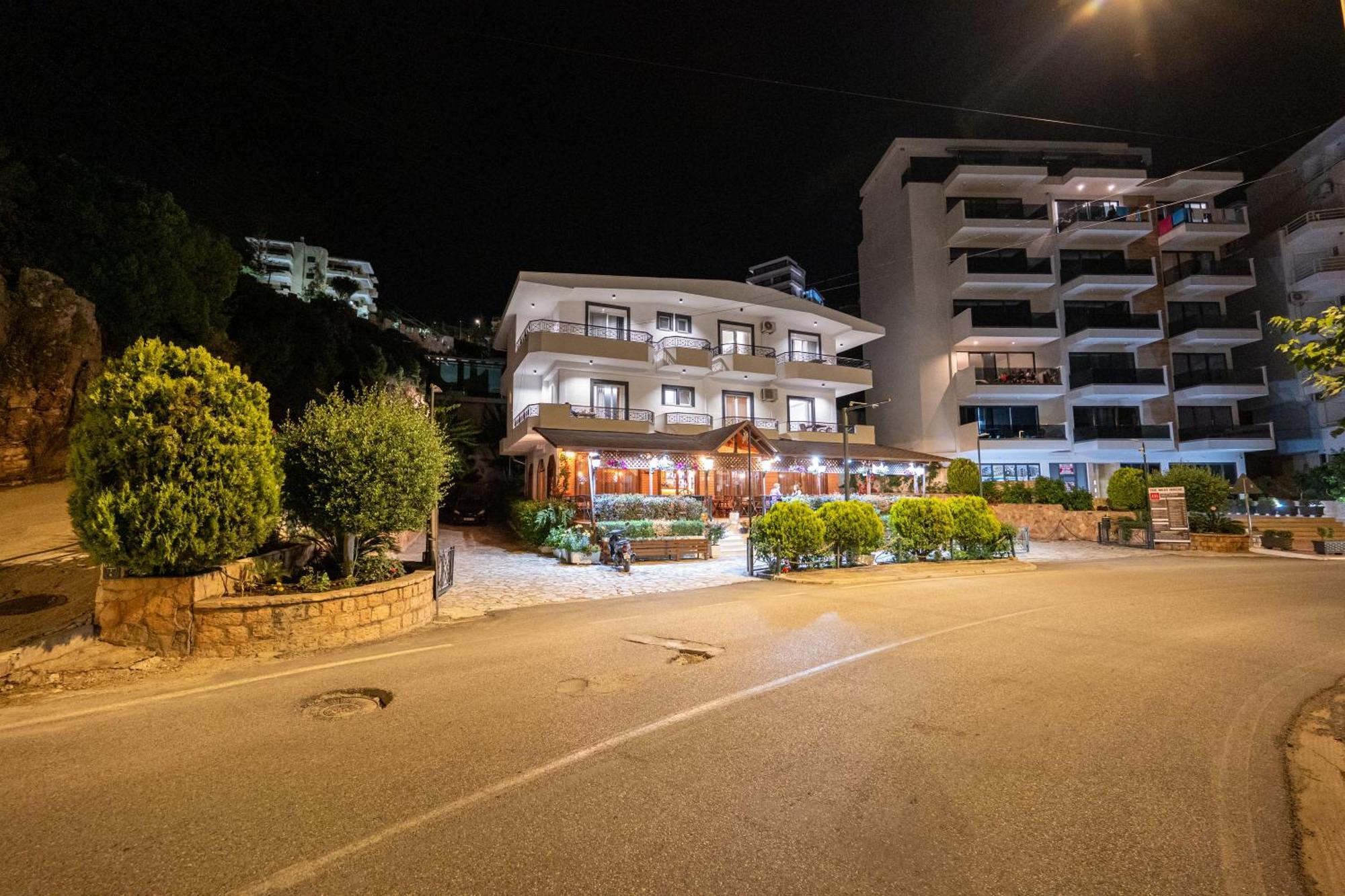 Sunkised Hotel Sarandë Eksteriør bilde