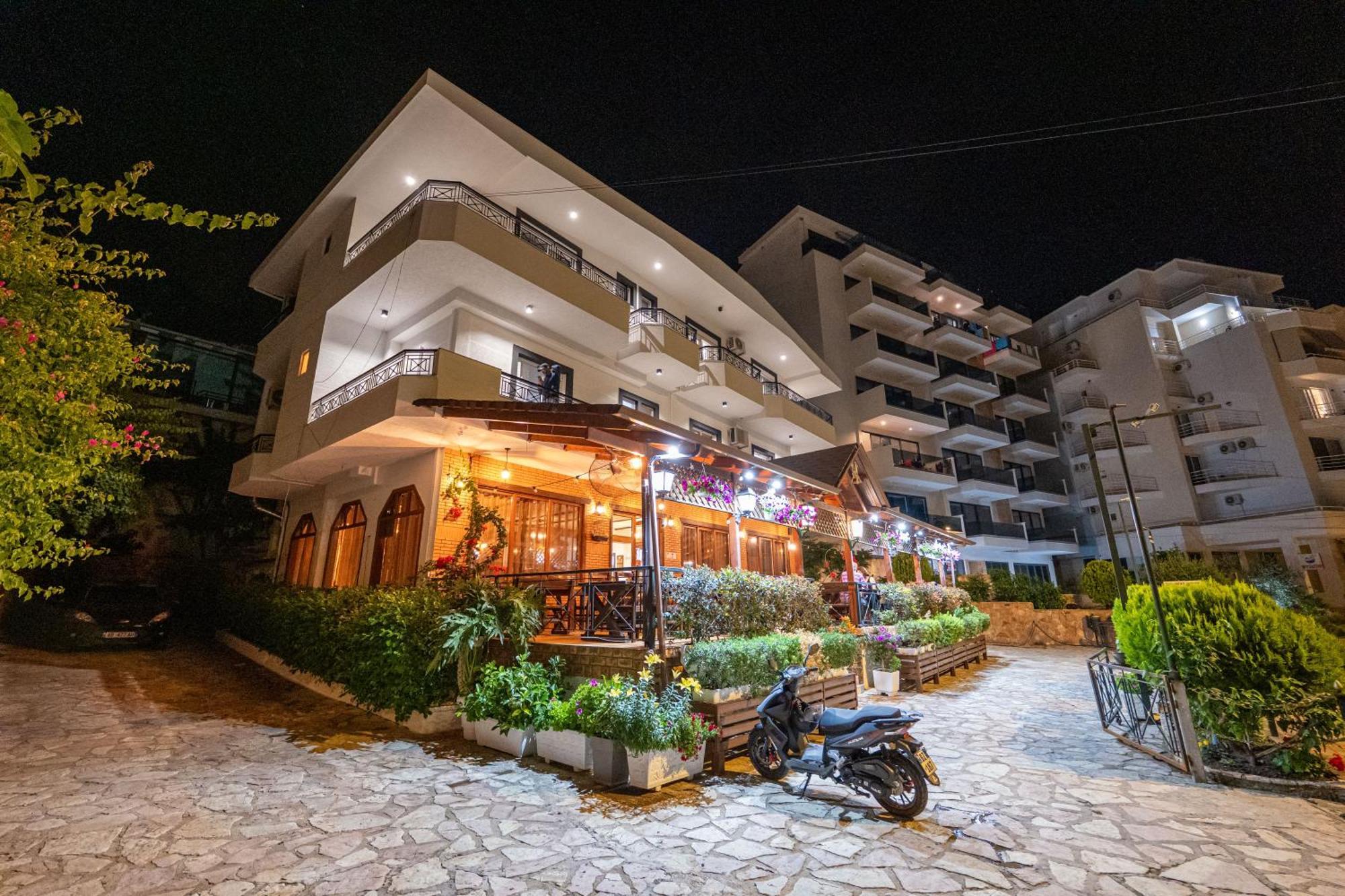 Sunkised Hotel Sarandë Eksteriør bilde