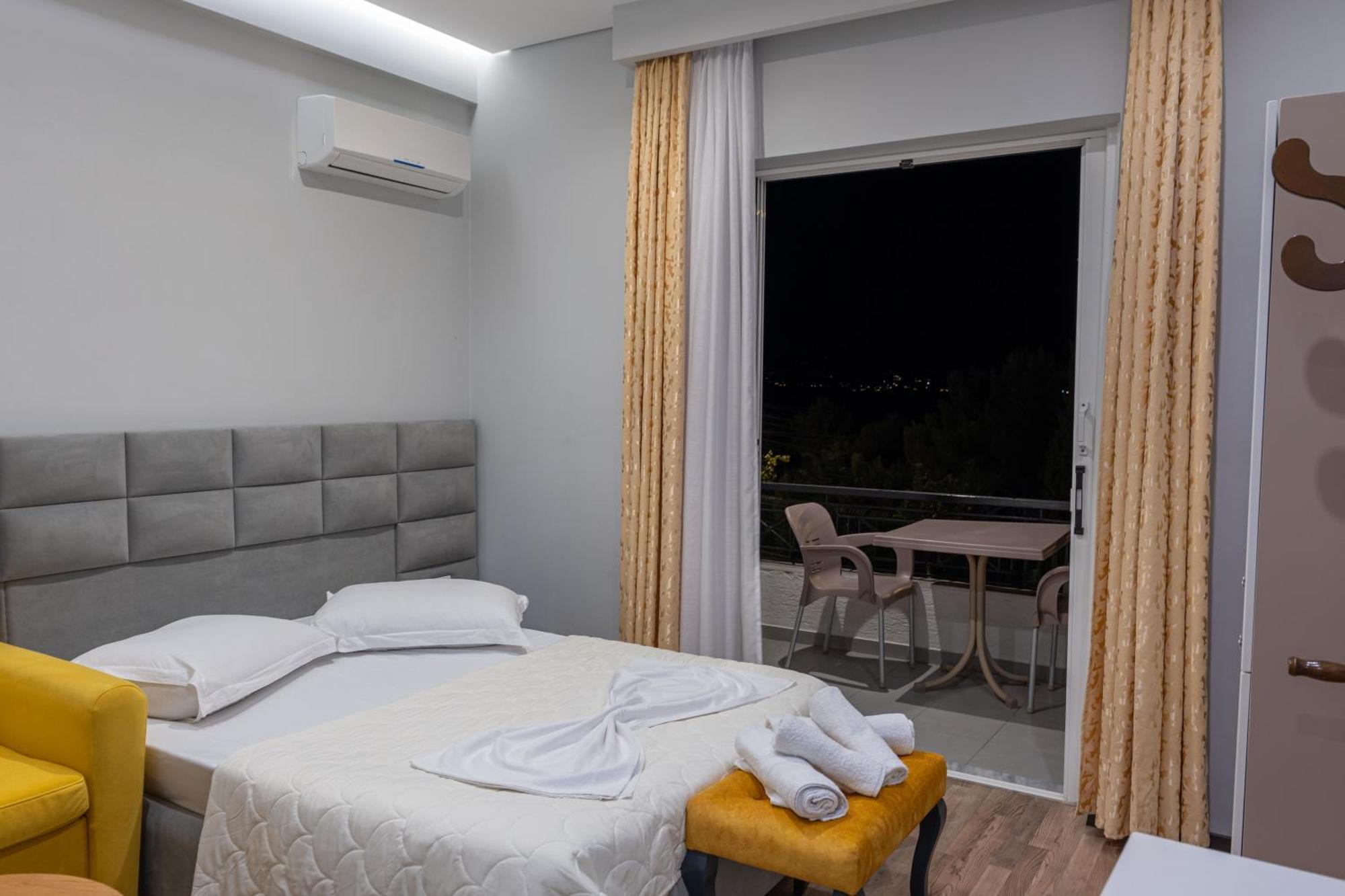 Sunkised Hotel Sarandë Eksteriør bilde