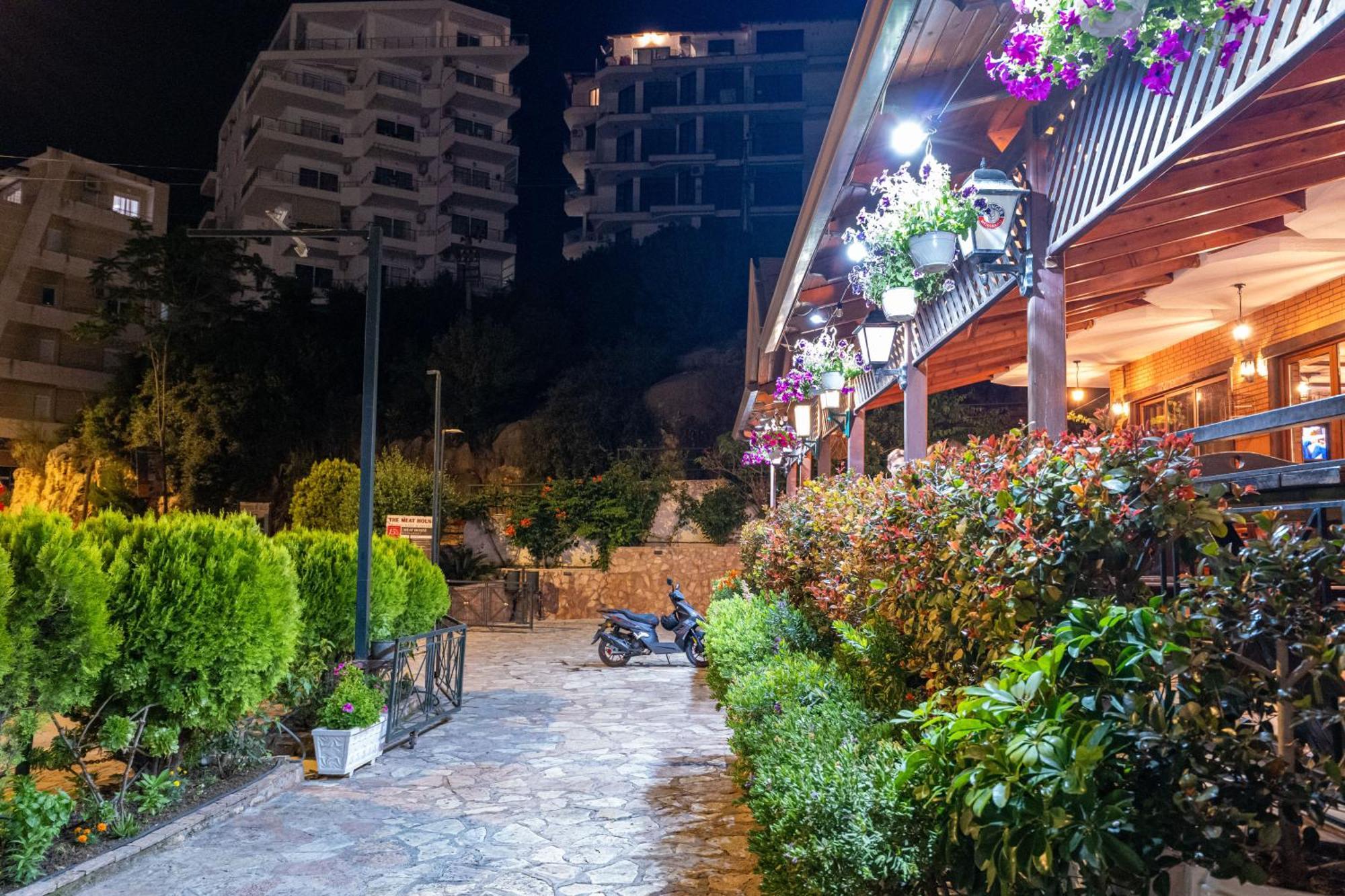 Sunkised Hotel Sarandë Eksteriør bilde