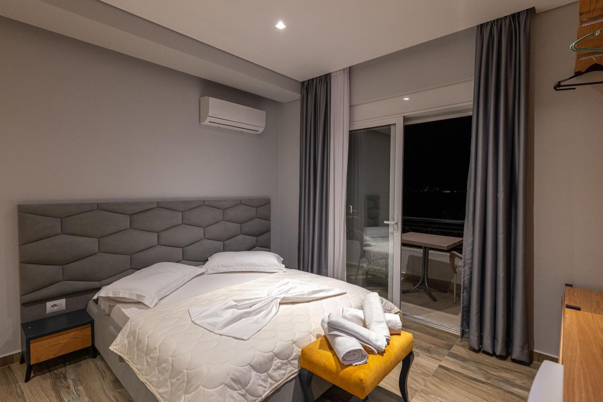 Sunkised Hotel Sarandë Eksteriør bilde