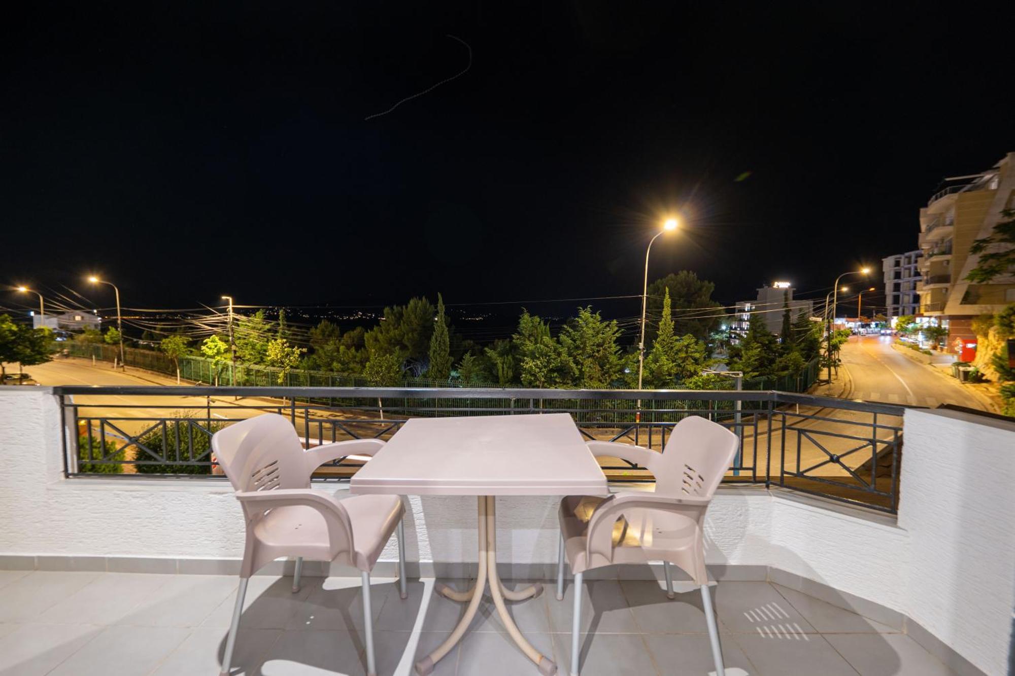 Sunkised Hotel Sarandë Eksteriør bilde